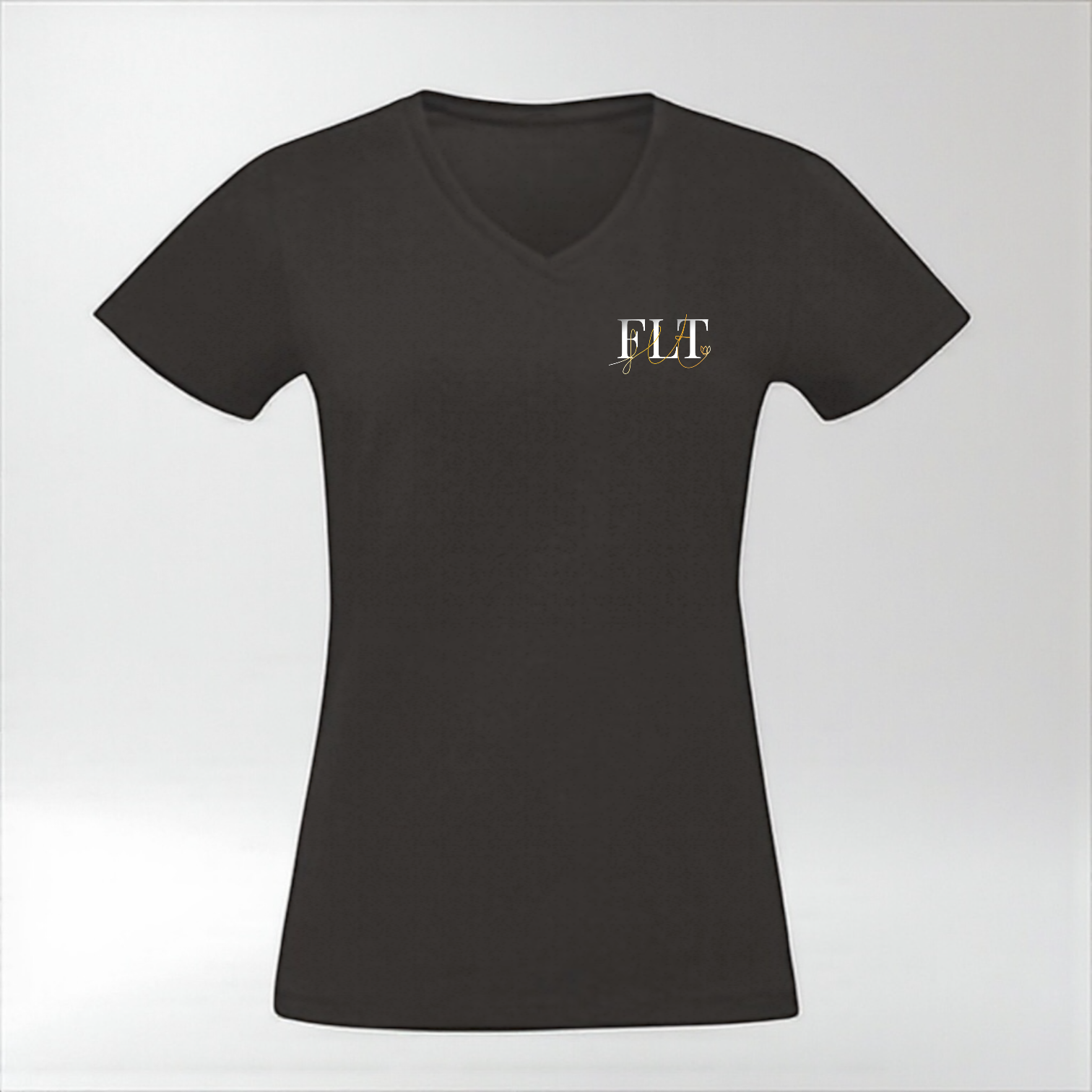 T-shirt Urban Essential noir pour femme avec col en V, en coton, idéal pour un look urbain et moderne.